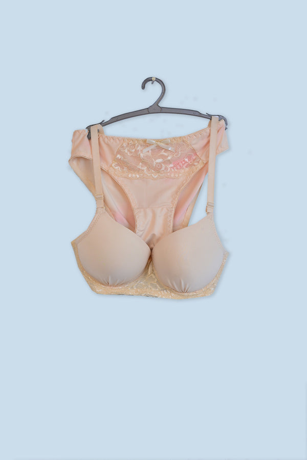 *Embroidered Cup Soft Foam bra pair  for regular use best quality*